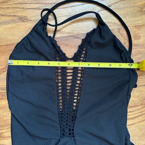 Billabong 🖤🌊Black Crochet One-Piece Swimsuit - Picture 7 of 11